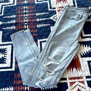 AE distressed jeggings 6T
